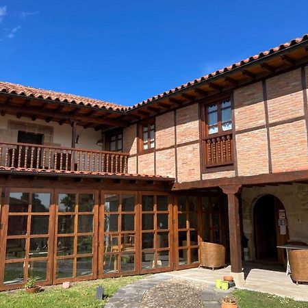 Posada La Casona De Los Guelitos Santillana del Mar Exterior foto